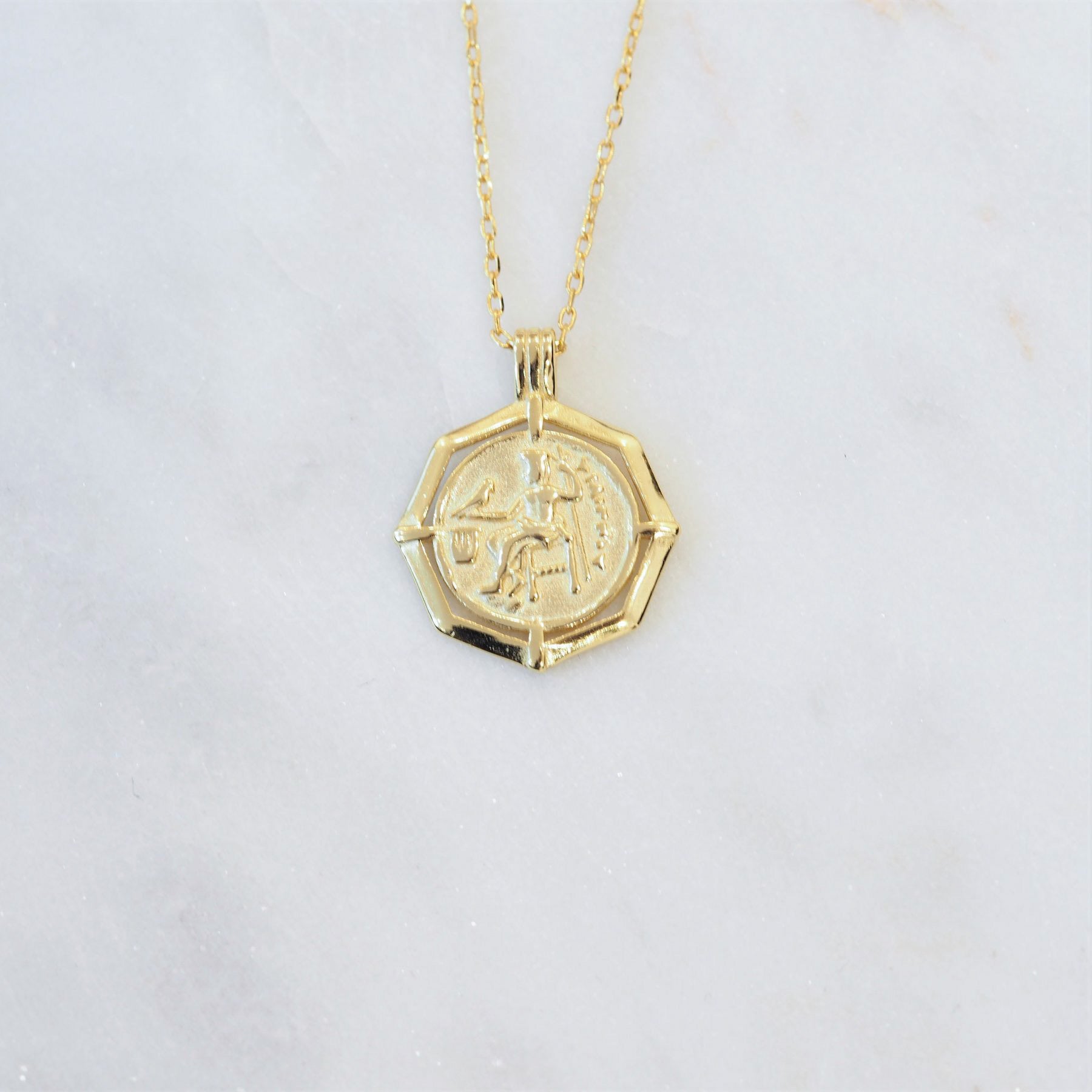 Golden Frame Medallion Necklace